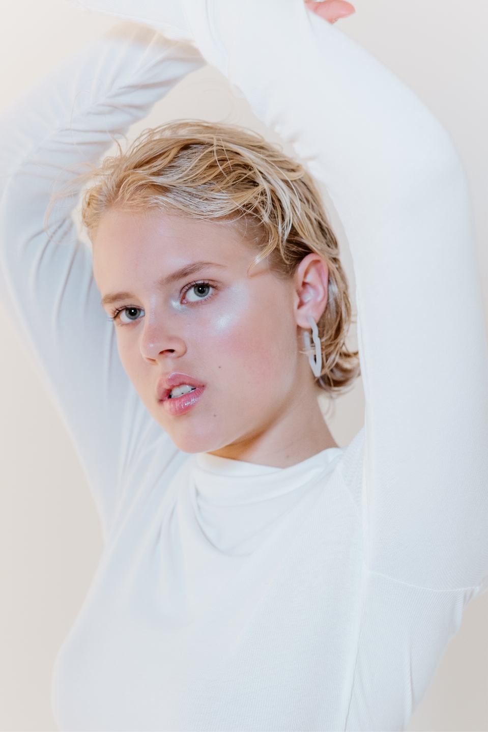 Hoops Bold