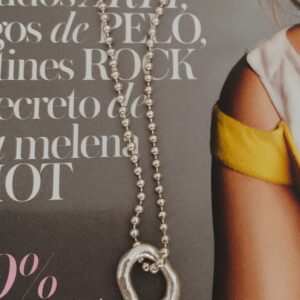 Ona Pendant with chain